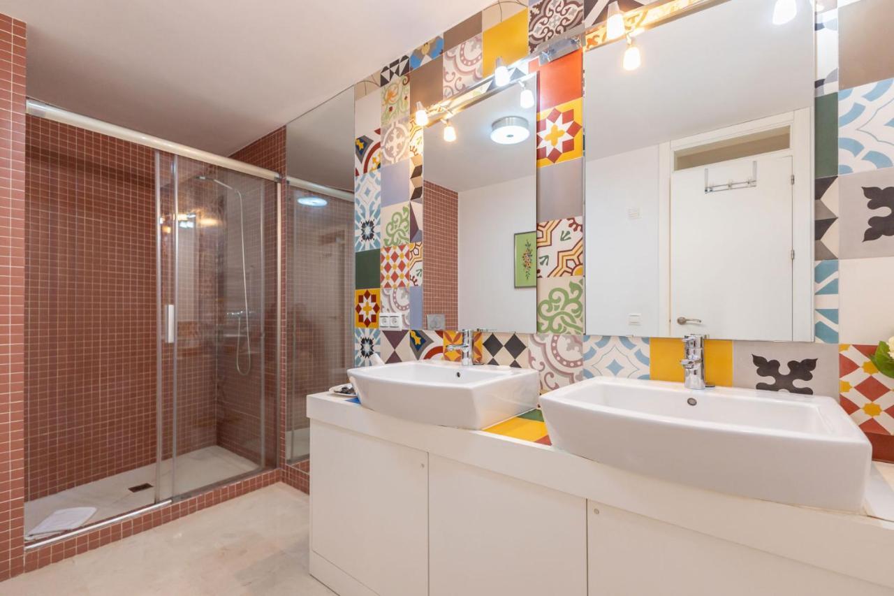 Appartamento Descalzos Center By Valcambre